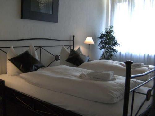 Hotel Am Park - Krefeld - Duesseldorf Виллих Номер фото